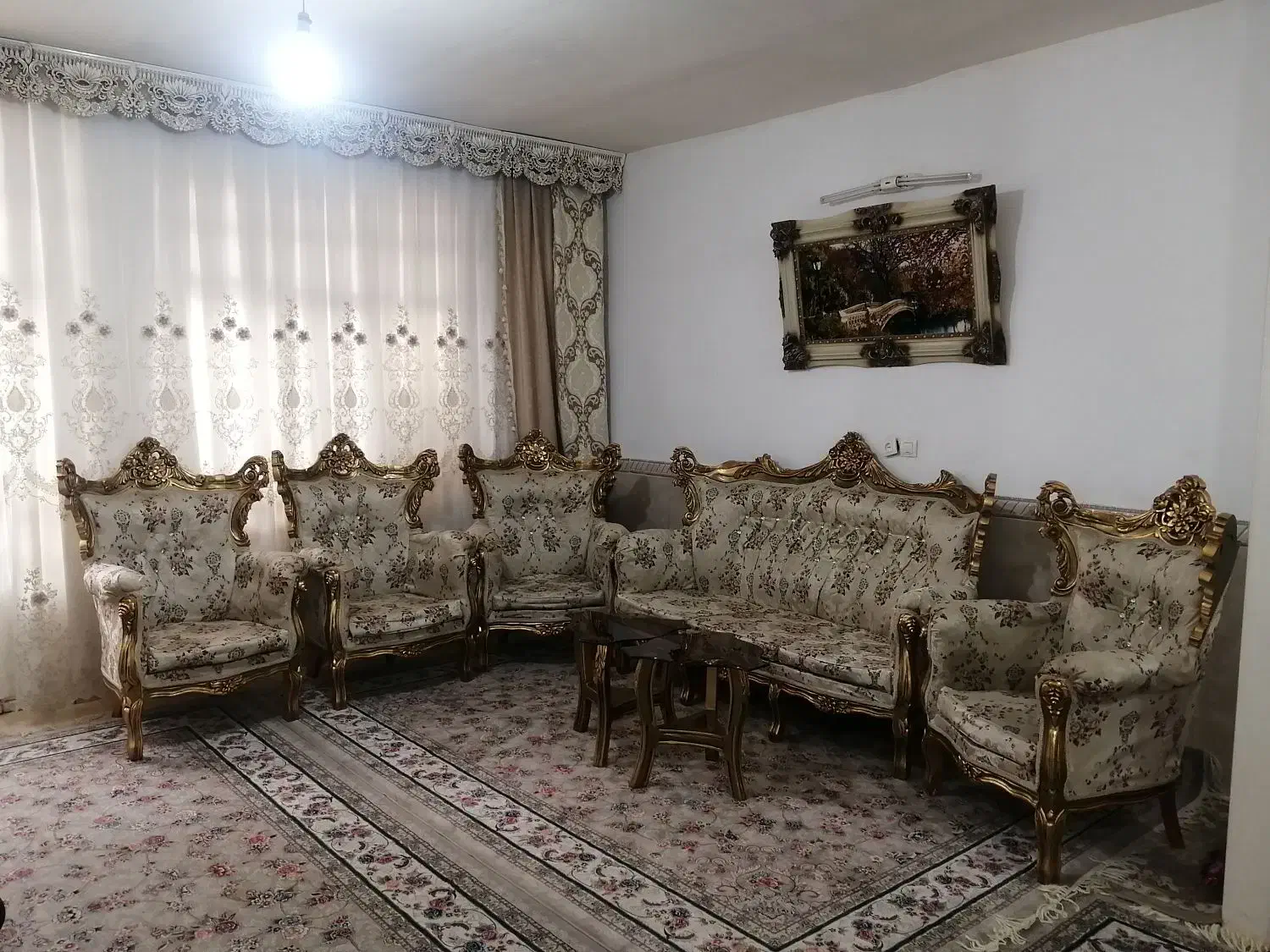 مبل هفت نفره|مبلمان خانگی و میز عسلی|هشتگرد, هشتگرد قدیم|دیوار