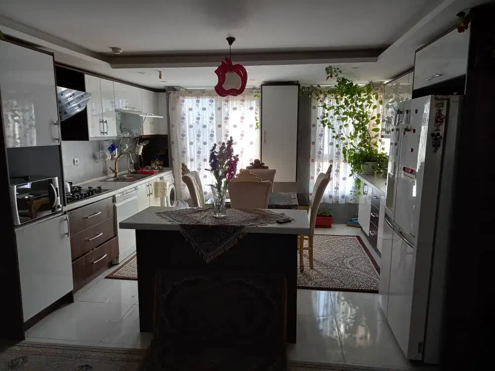 ۱۱۸متر استادمعین نجارزادکان