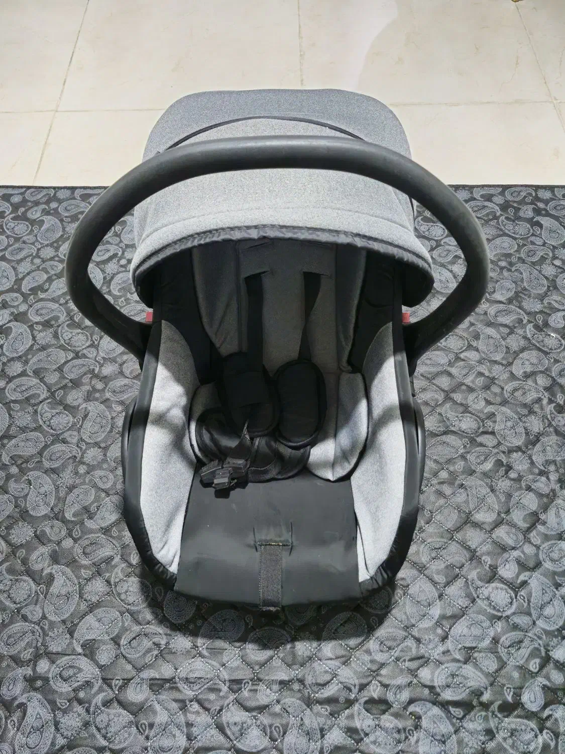 کریر|کالسکه و لوازم جانبی|رشت, رشتیان|دیوار