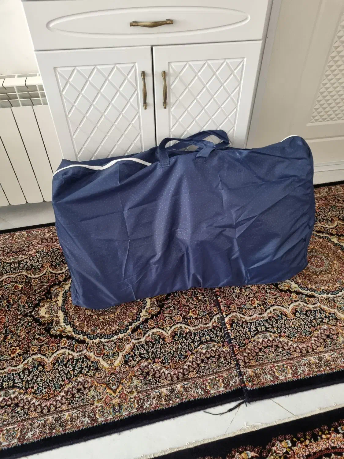 تخت نوزاد کنار مادر|تخت و صندلی بچه|بروجرد, |دیوار