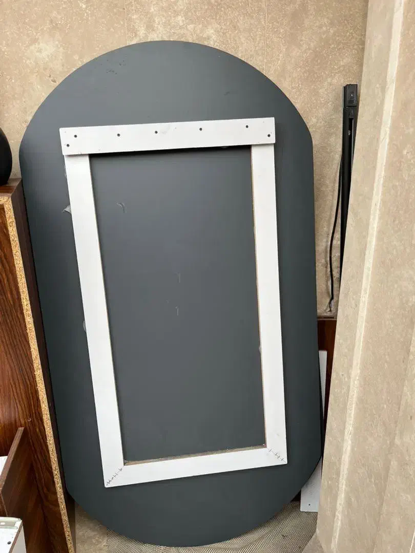 آینه قدی|آرایشگاه و سالن‌های زیبایی|قائم‌شهر, |دیوار