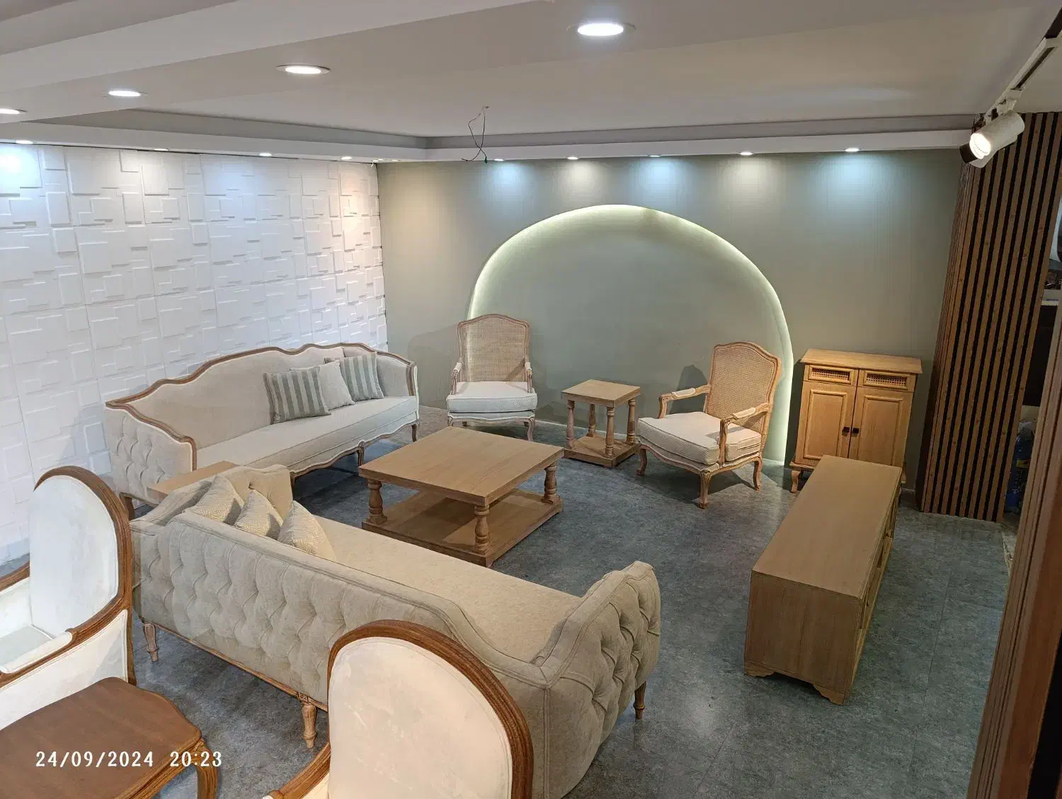 مبل فرانسوی فلورا|مبلمان خانگی و میز عسلی|تهران, مجیدآباد|دیوار