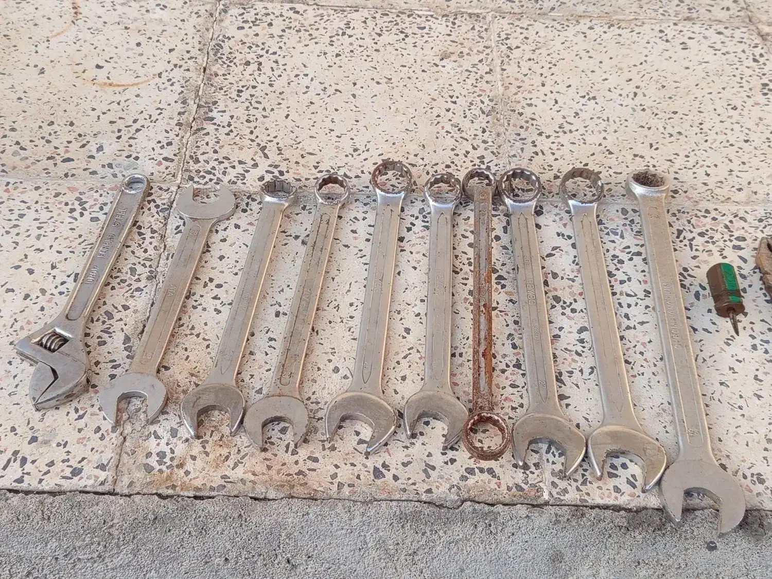 آچار سالم وتمیز|ابزارآلات|میاندوآب, |دیوار