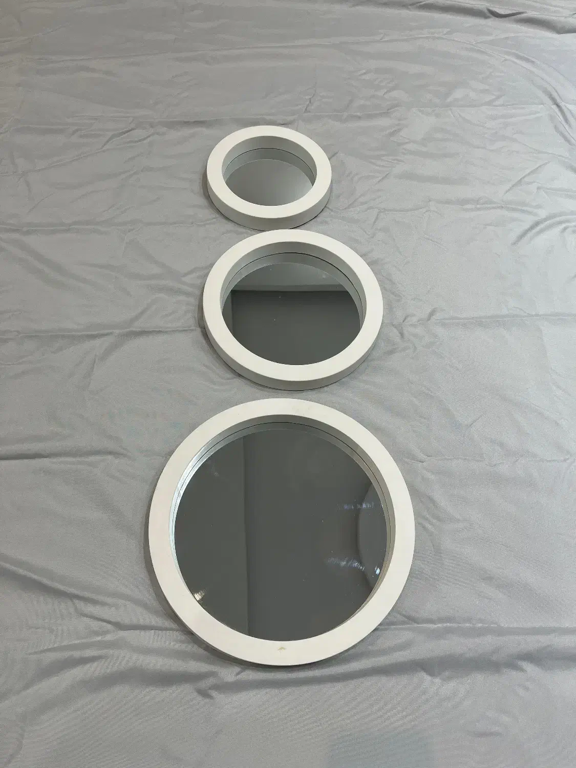 آینه سه تایی|آینه|رشت, لاکانی|دیوار