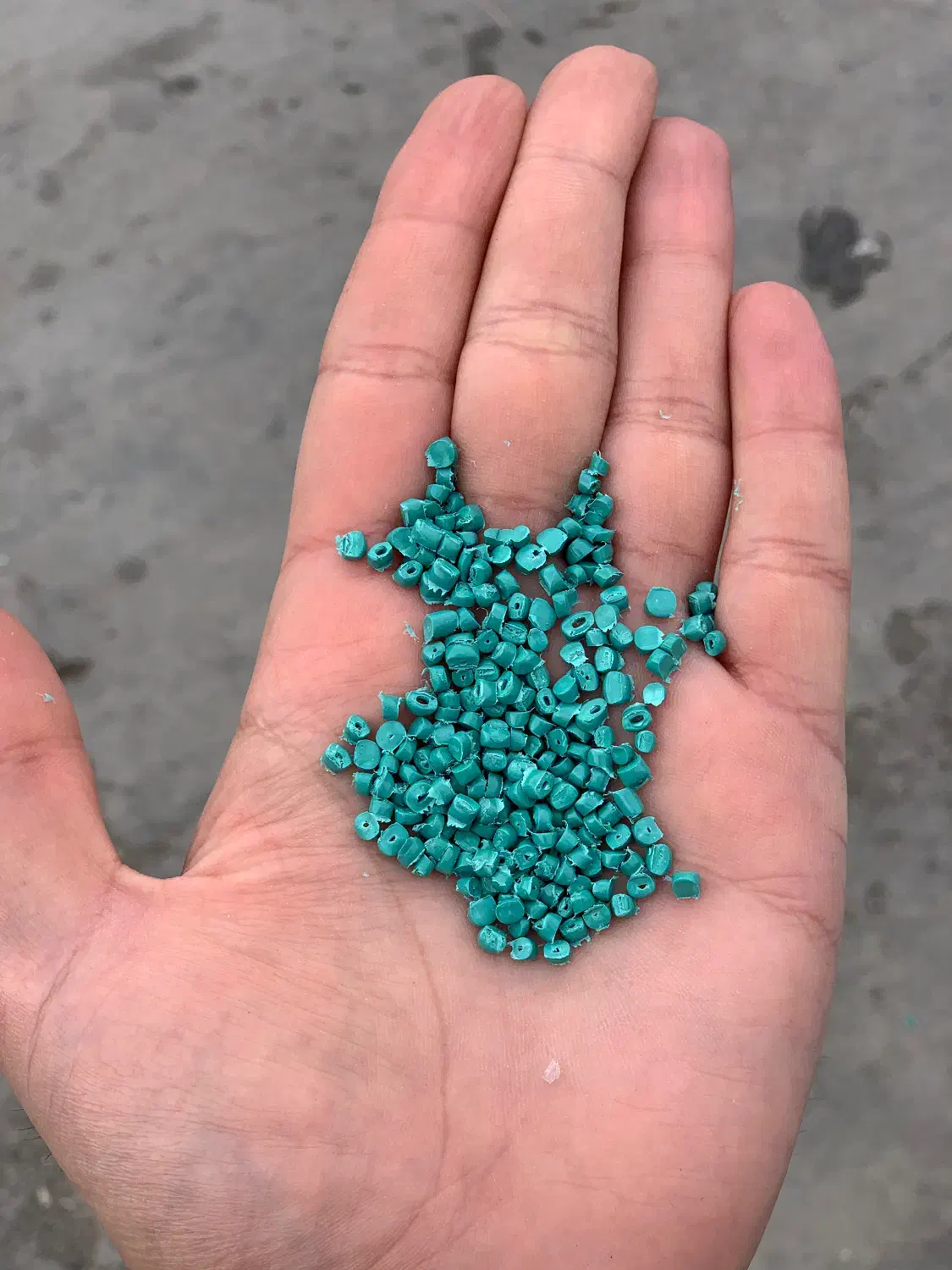 گرانول پ پ (pp) رنگی درجه ۱|عمده‌فروشی|تهران, شکوفه (عبدل آباد)|دیوار