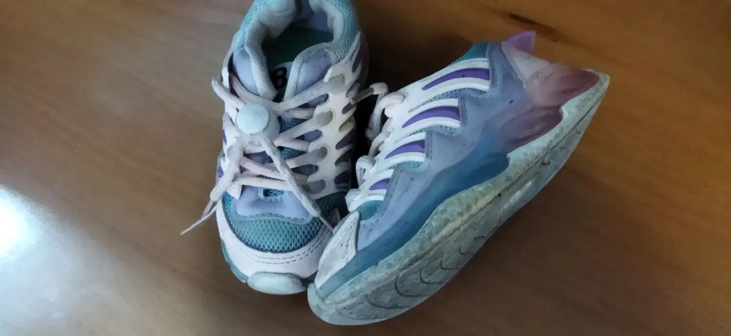 کفش کودک|کفش و لباس بچه|کبودرآهنگ, |دیوار