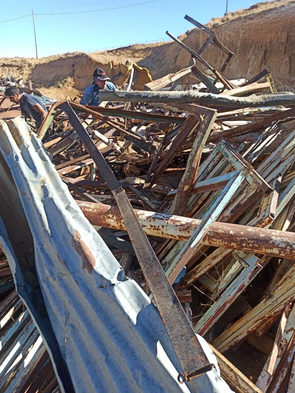 ضایعاتی کابینت لباسشویی و آبگرمکن وگاز وغیره|عمده‌فروشی|ارومیه, |دیوار