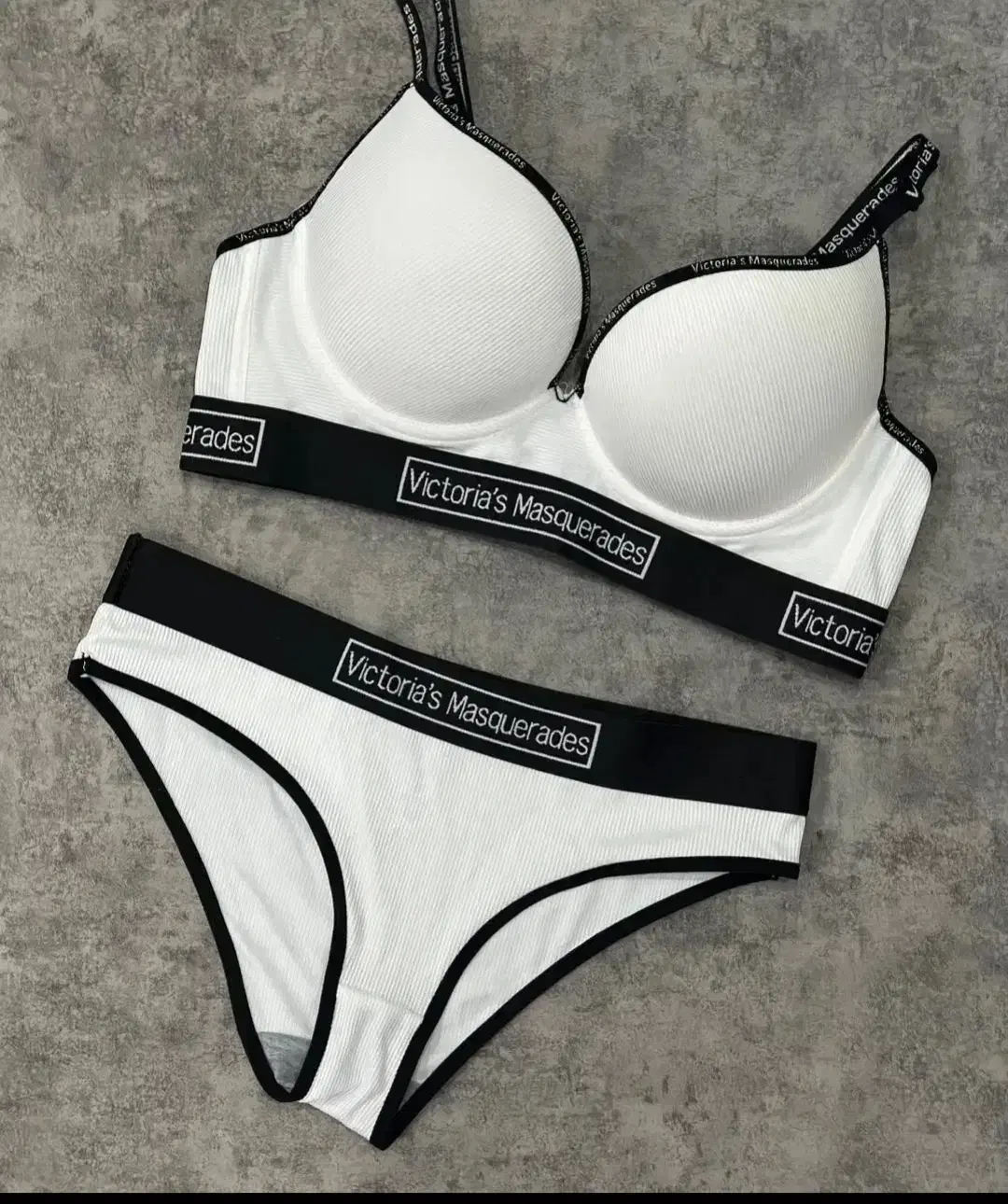 حراج لباس زیر|لباس|بروجرد, |دیوار