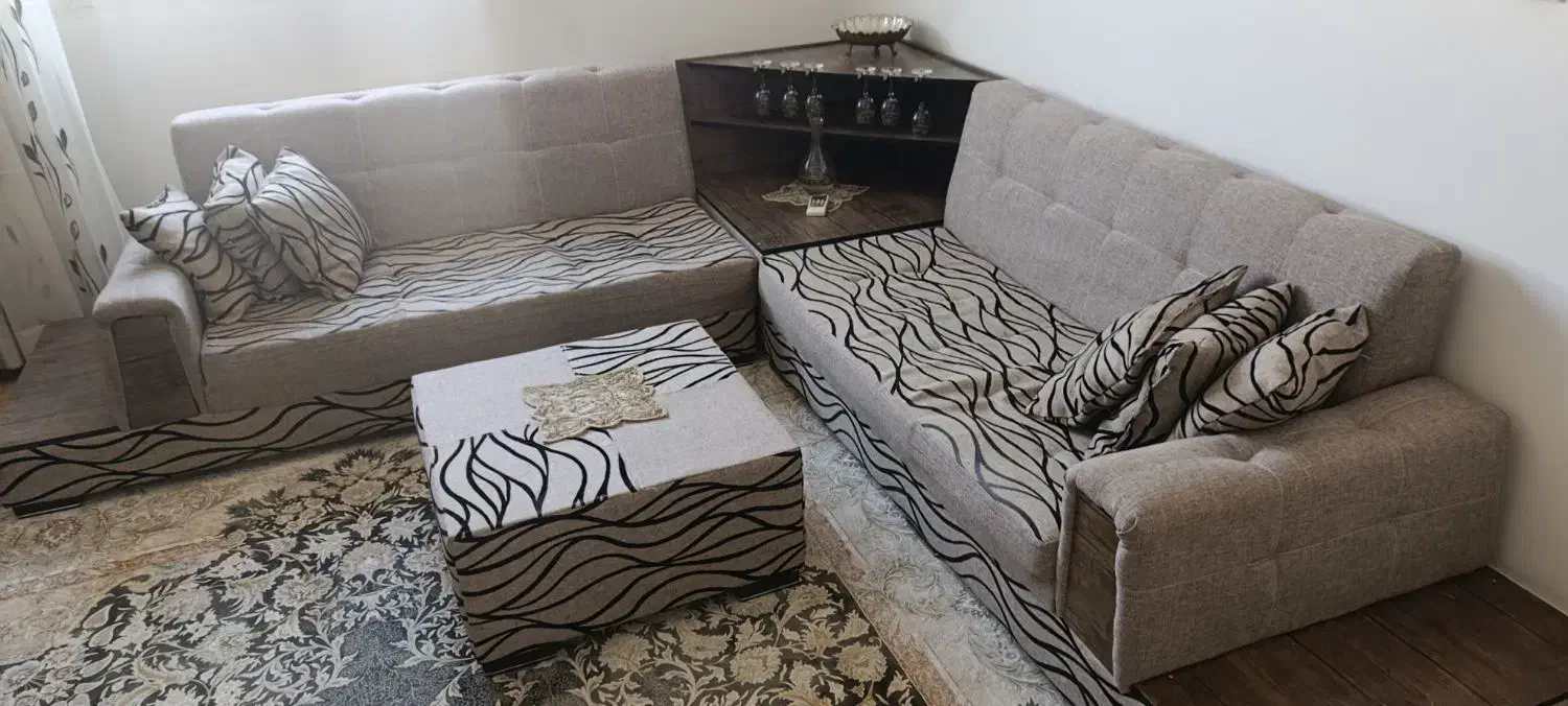 مبل سالم و جنس خوب|مبلمان خانگی و میز عسلی|قم, انسجام|دیوار