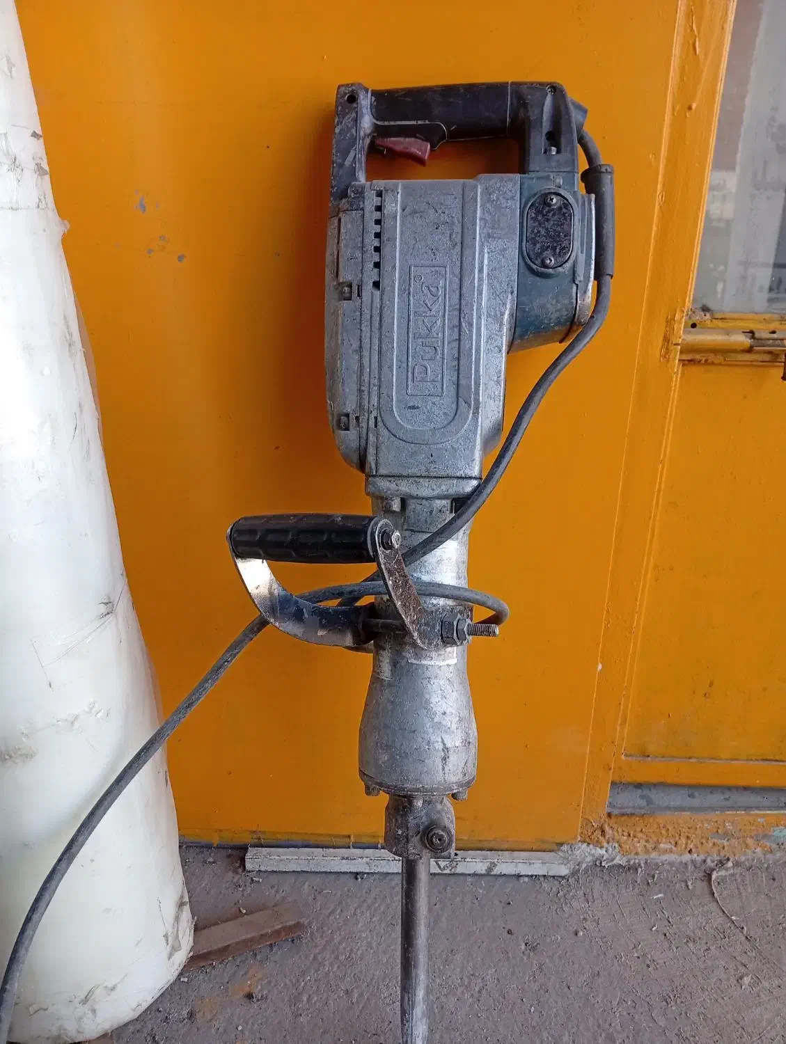 هیلتی ۱۶کیلویی سالم|ابزارآلات|مهاجران, |دیوار