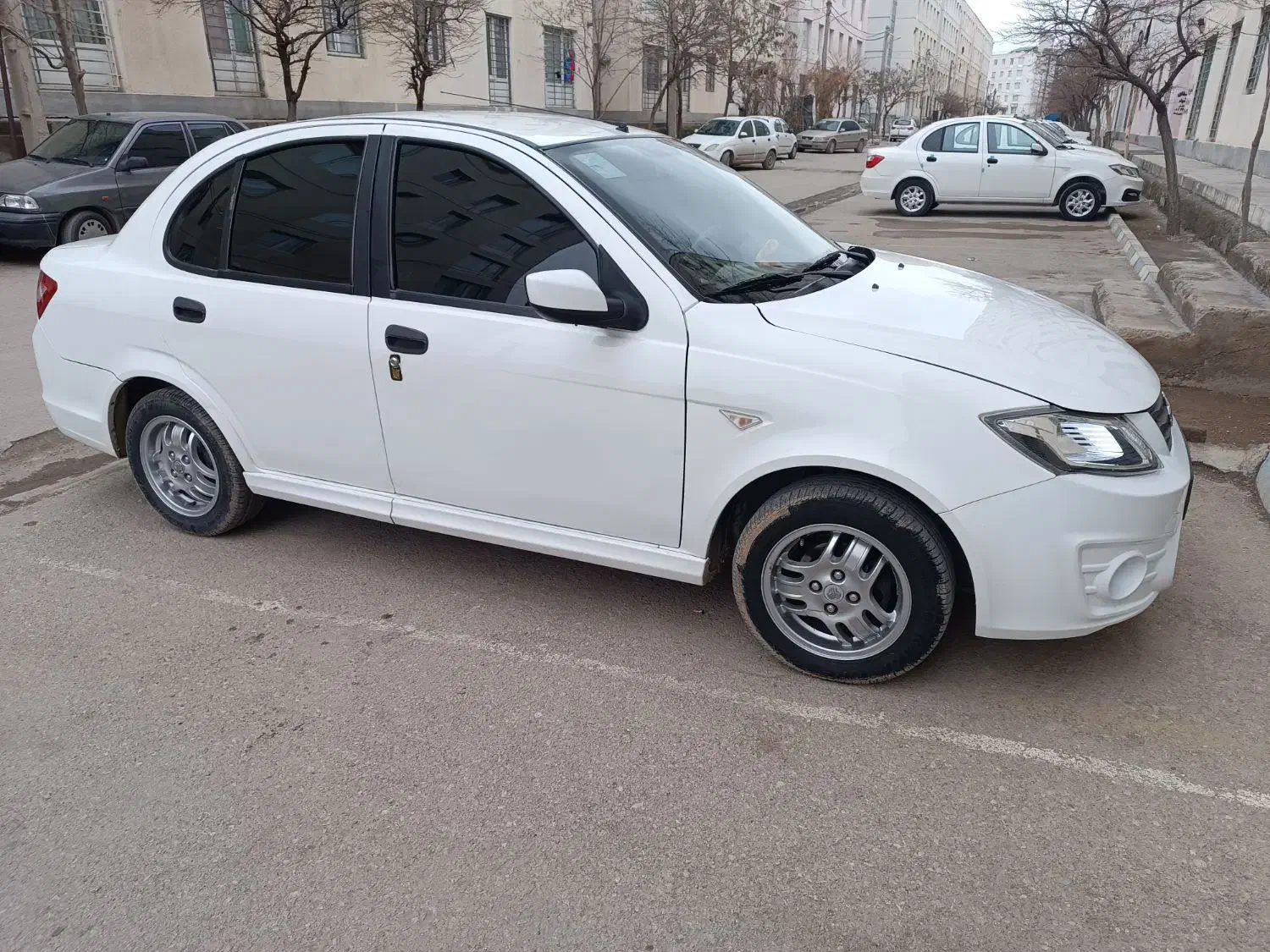 ساینا ۹۵|خودرو سواری و وانت|کرمانشاه, |دیوار