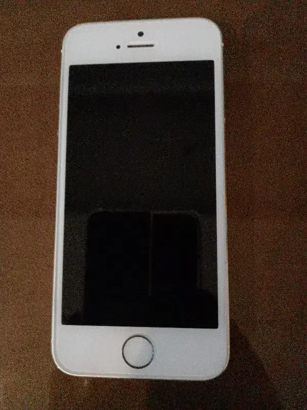 گوشی اپل آیفون 5s|موبایل|تهران, شهرآرا|دیوار