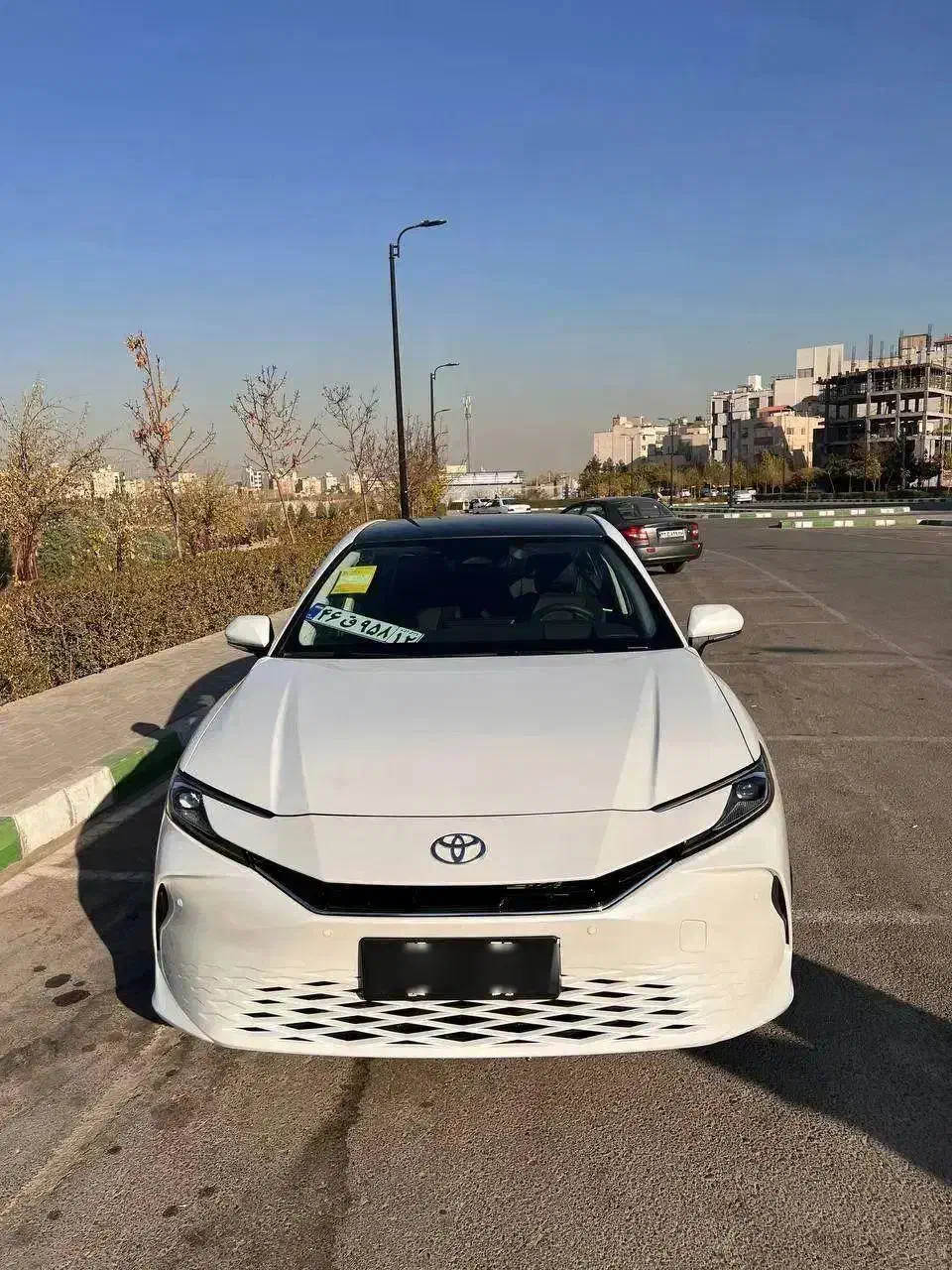 تویوتا کمری هیبرید ۲۰۲۵ پرمیوم پلاک شده|خودرو سواری و وانت|مشهد, تربیت (صدف)|دیوار
