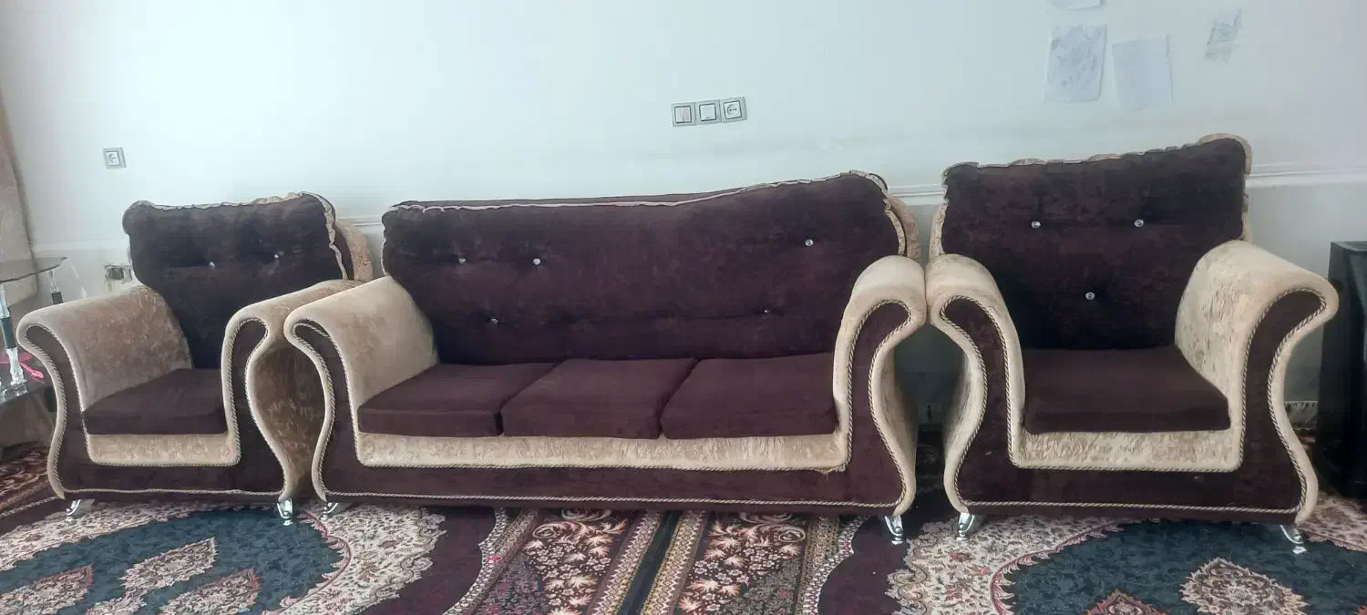 مبل ۸ نفره کاملا سالم و نو|مبلمان خانگی و میز عسلی|داراب, |دیوار