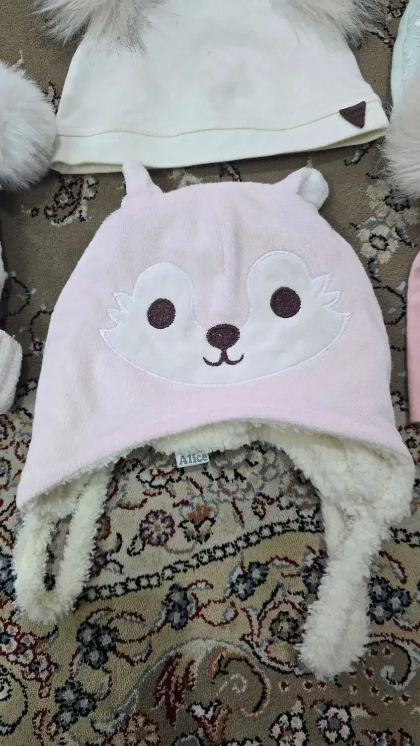 کلاه زمستانه بچگانه شال بچگانه|کفش و لباس بچه|خمینیشهر, |دیوار