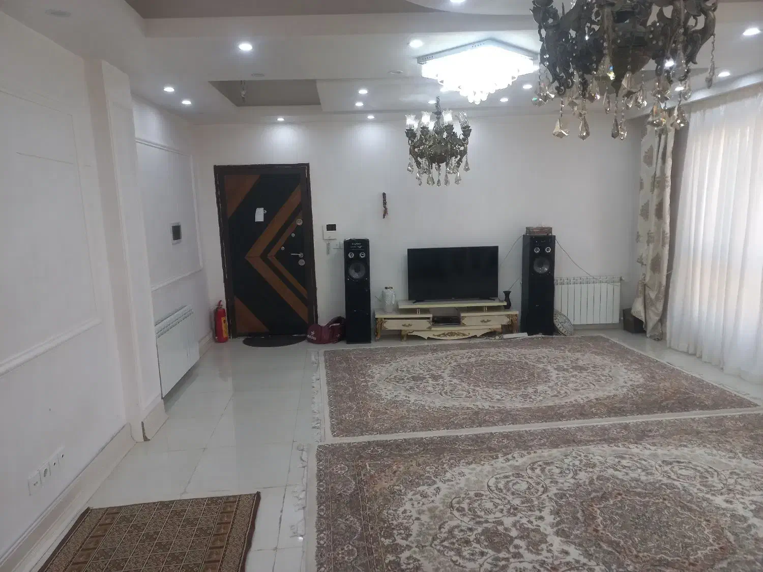 اپارتمان ۹۰ متری نوساز تهاتر با کلنگی|فروش آپارتمان|ری, شهادت|دیوار