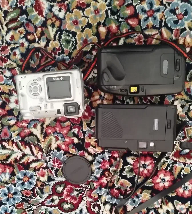 دوربین عکاسی قدیمی|دوربین عکاسی و فیلمبرداری|کرمان, |دیوار