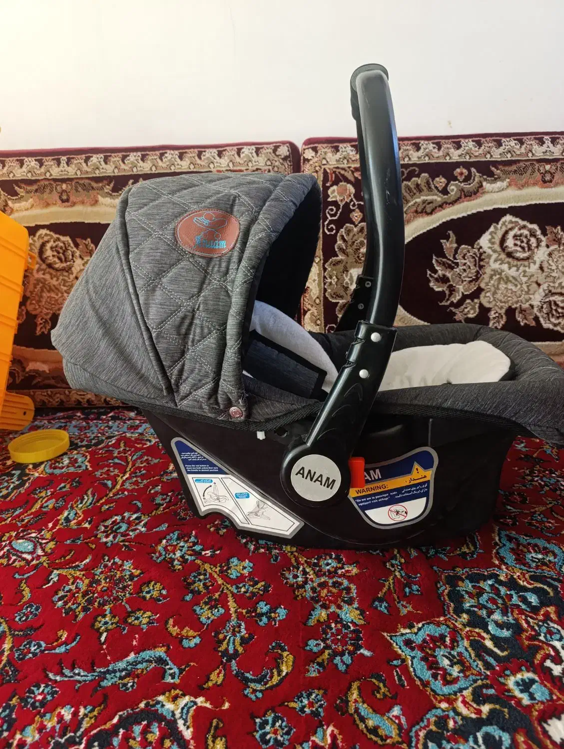 کالسکه و کریروساک بچه در حد نو|کالسکه و لوازم جانبی|سنندج, |دیوار