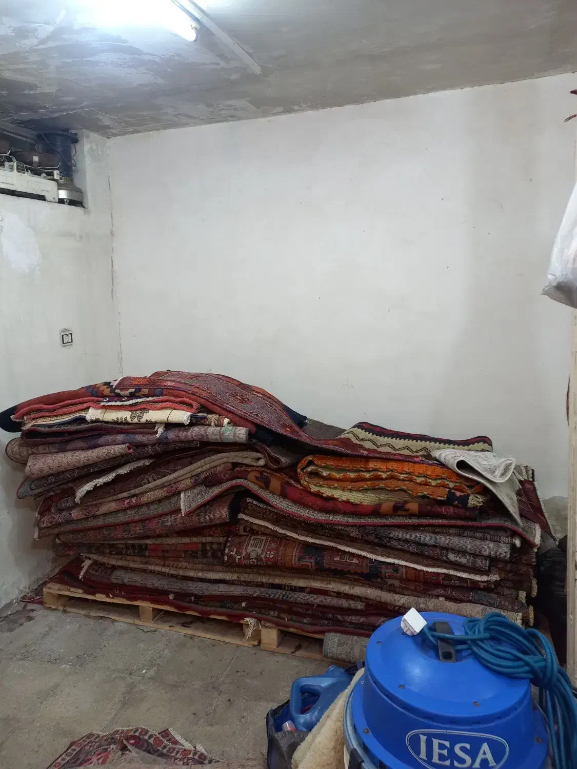 قالیچه دست بافت|فرش|ورامین, شهرک ولیعصر|دیوار