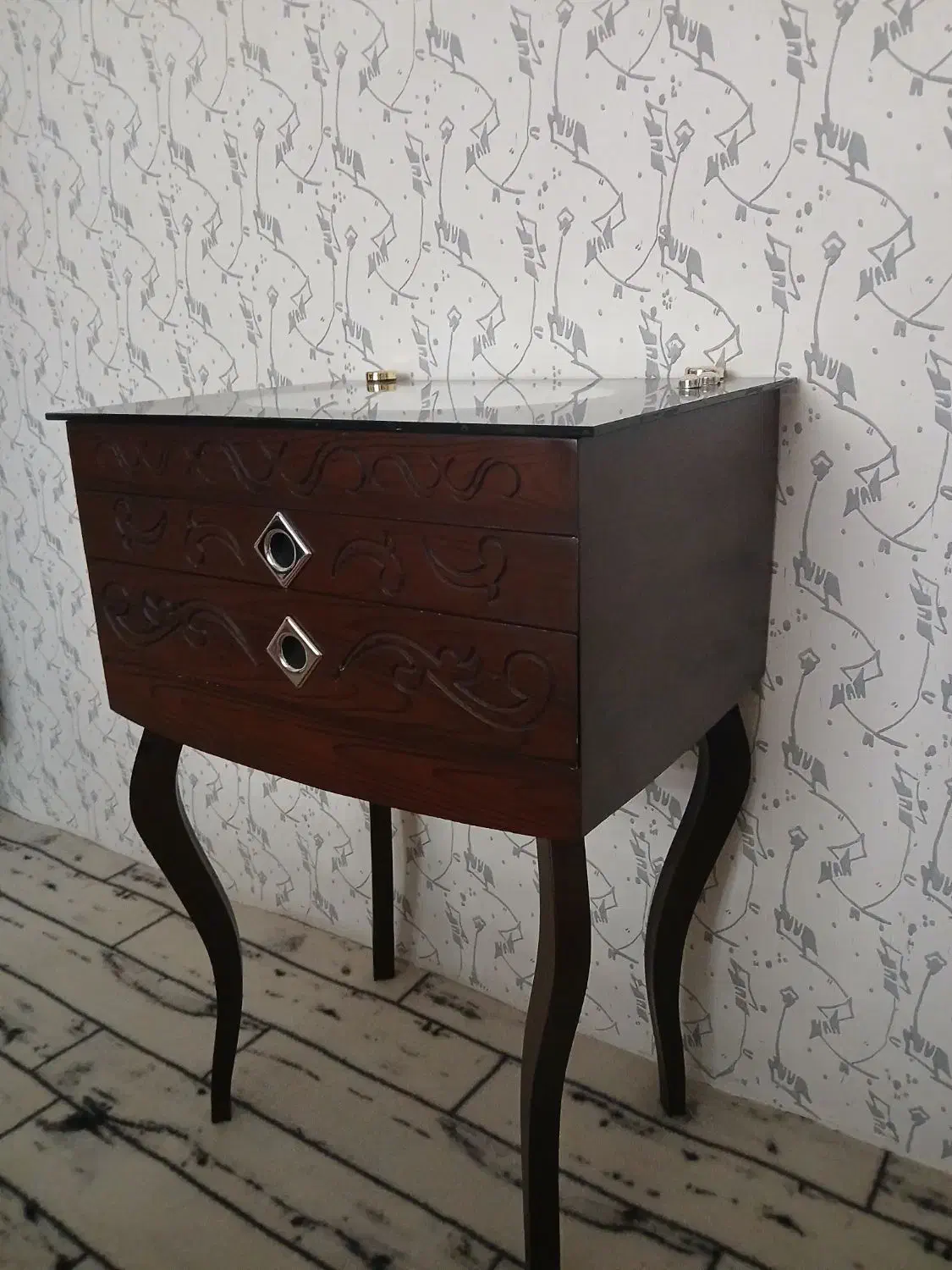 کنسول کشویی قاشق چنگال|بوفه، ویترین، کنسول|اردبیل, |دیوار