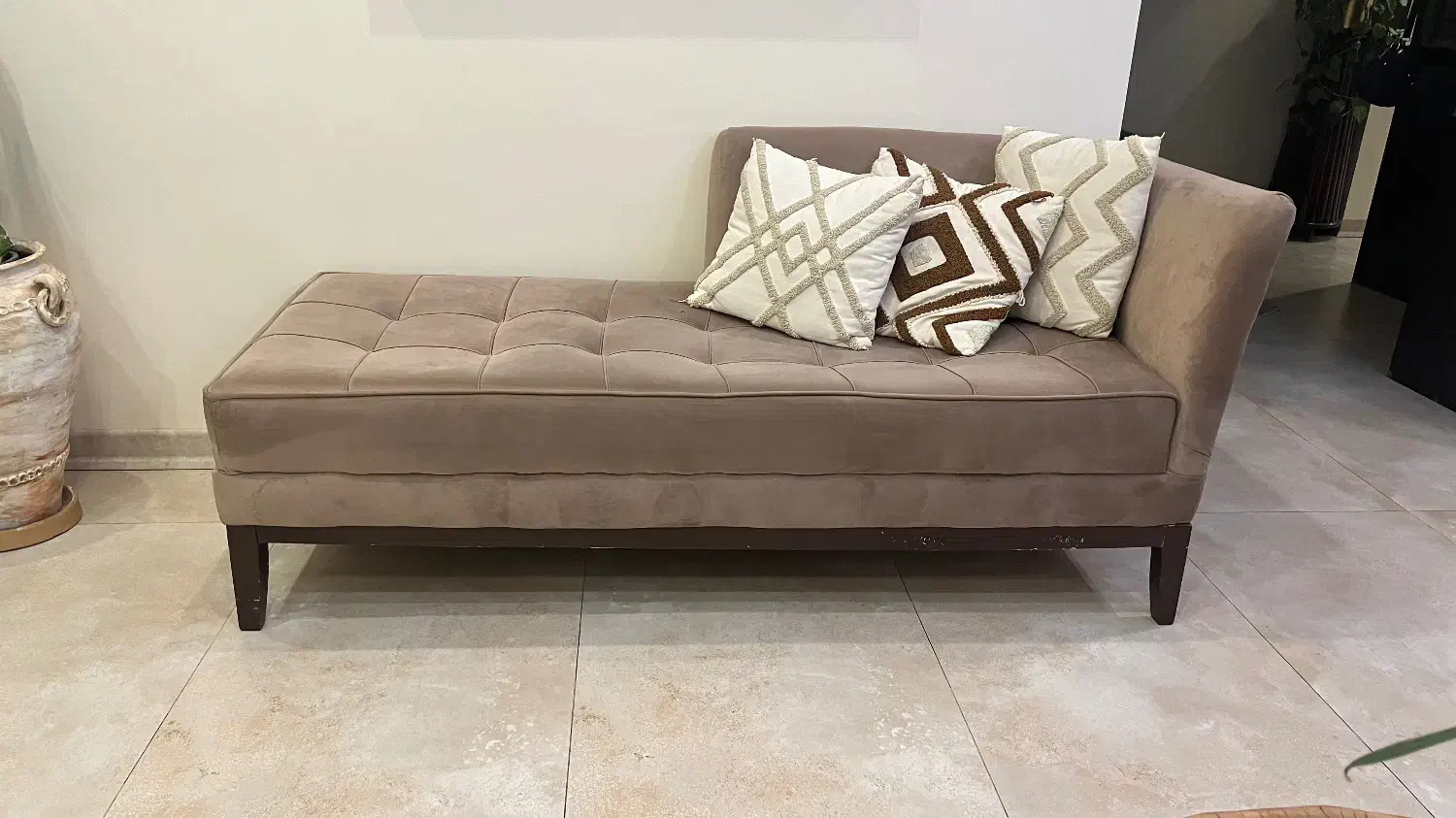 کاناپه تک رنگ کرم رنگ|مبلمان خانگی و میز عسلی|تهران, حصار بوعلی|دیوار