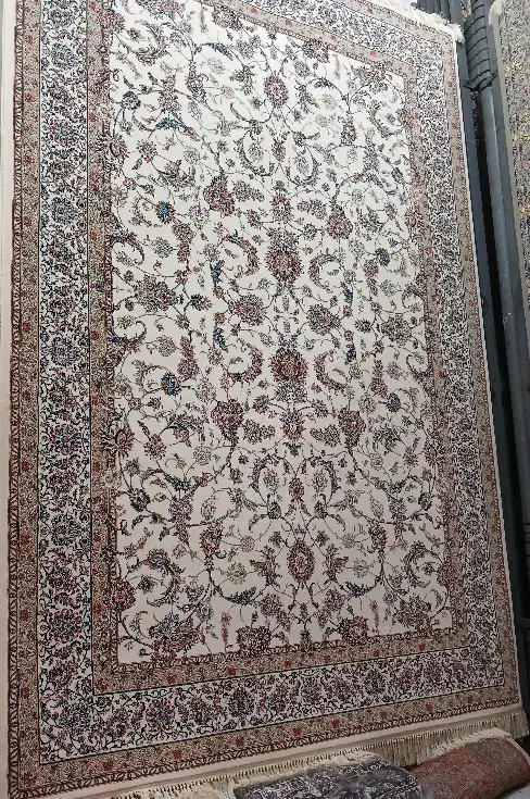 فرش و پشتی|فرش|زیویه, |دیوار