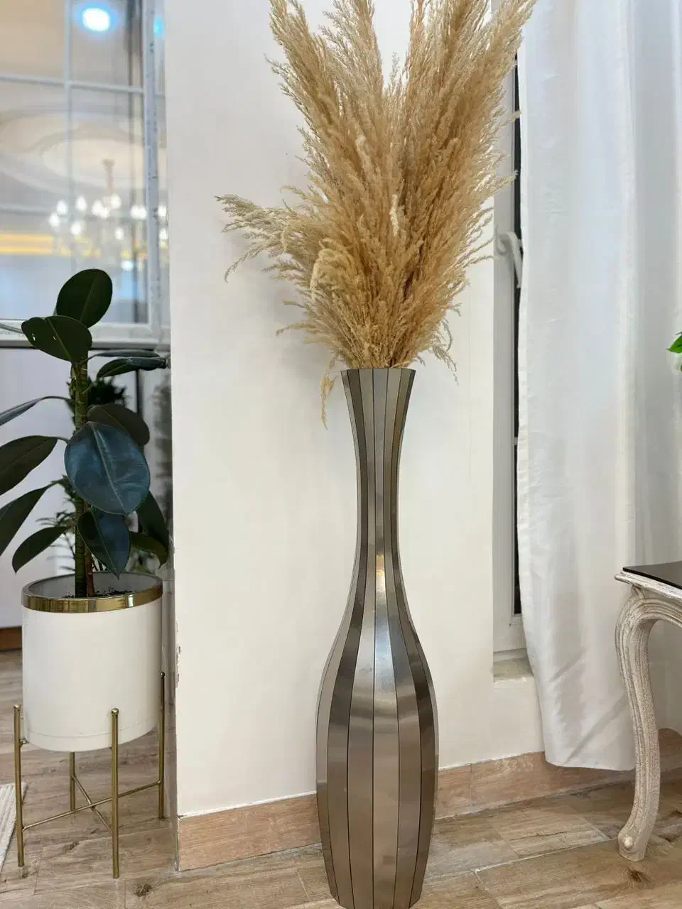 گلدان با گل پامپاس شیک وزیبا|صنایع دستی و سایر لوازم تزئینی|لاهیجان, شهرک سلمان فارسی|دیوار