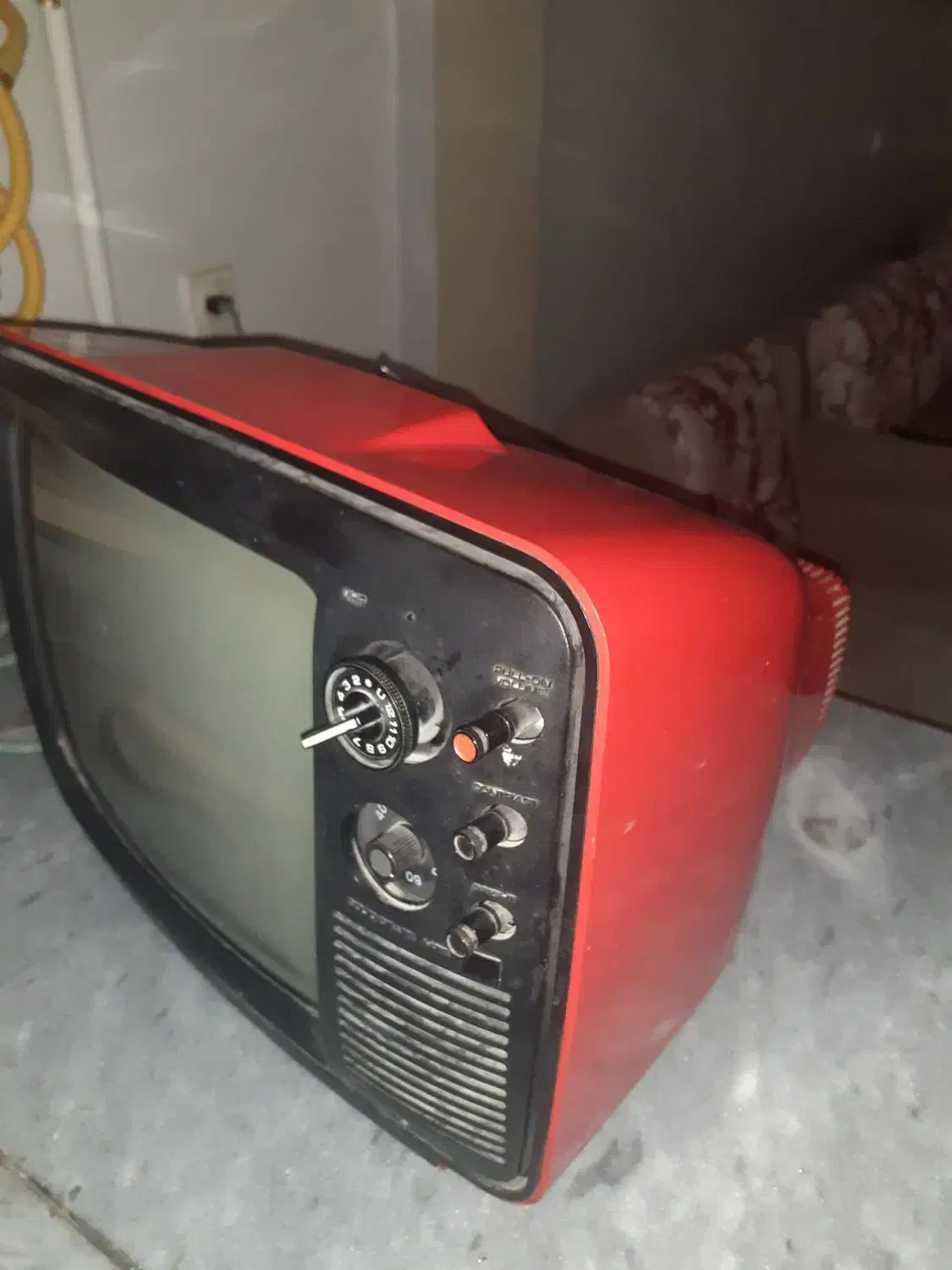 تلوزیون قدیمی مخصوص دکور|تلویزیون و پروژکتور|تهران, شهرک بعثت|دیوار