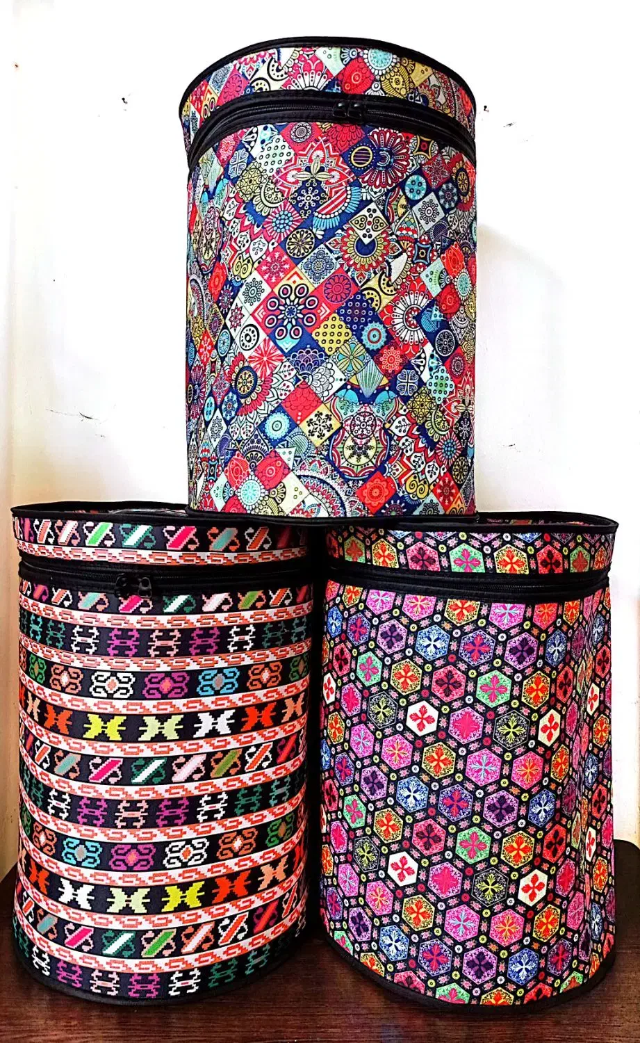 چمدونی|کیف، کفش، کمربند|قم, مسجد امام حسن|دیوار