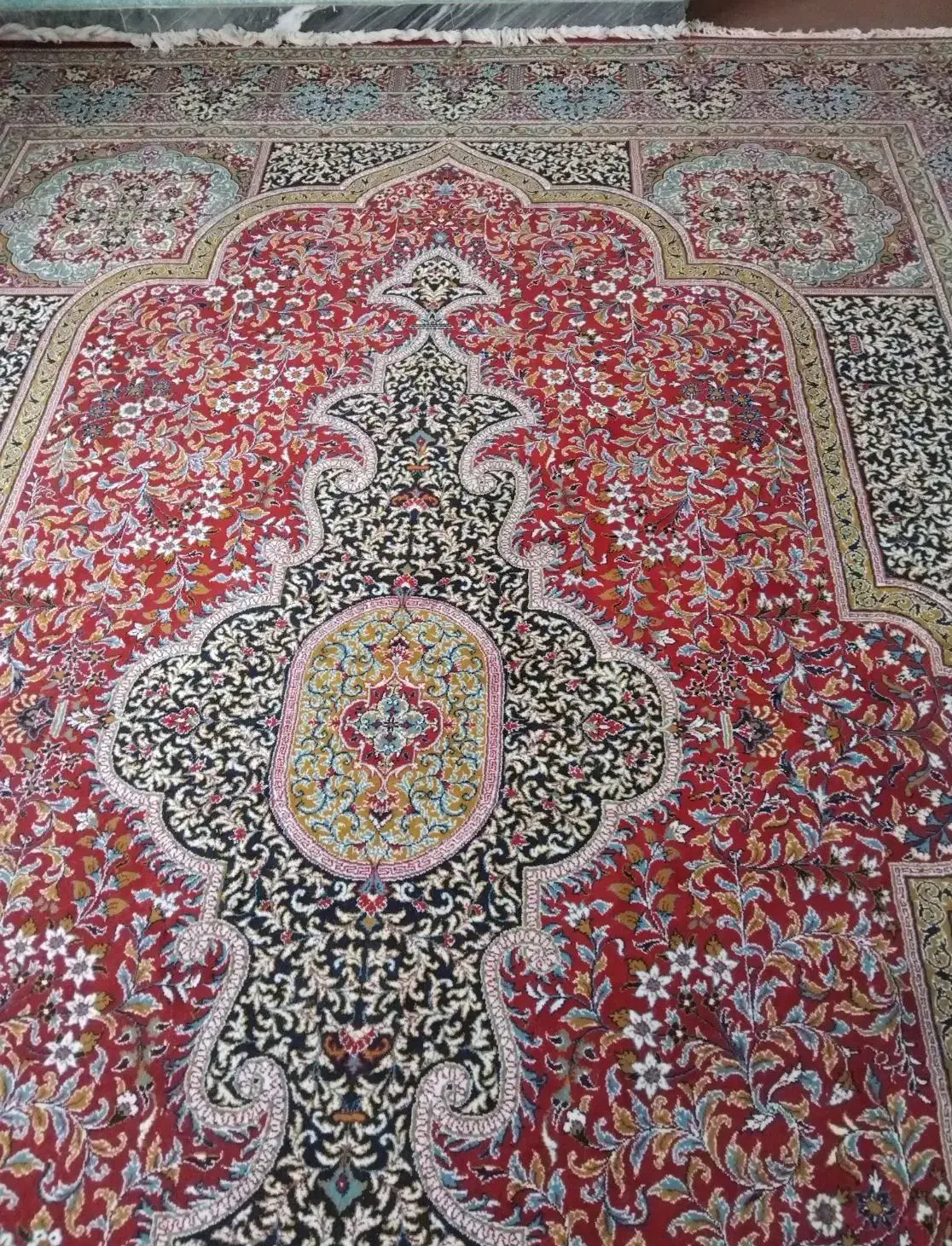فروش فرش در حد نو|فرش|شیراز, امام حسین|دیوار