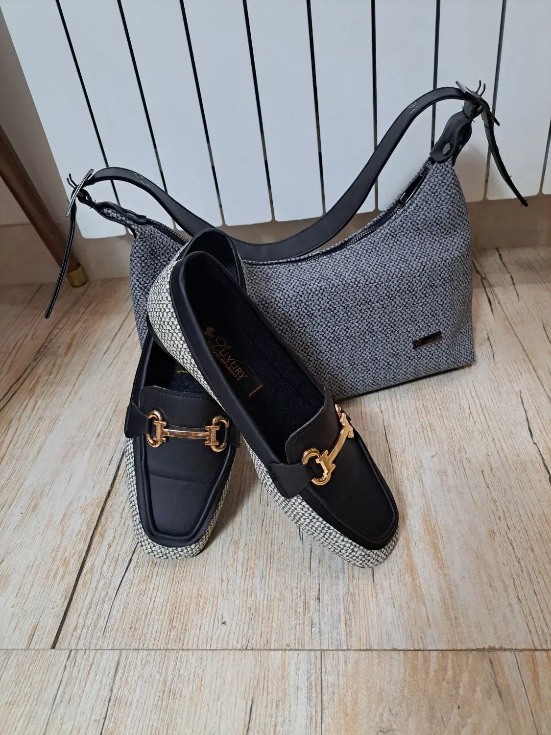 کیف و کفش|کیف، کفش، کمربند|رشت, یخسازی|دیوار