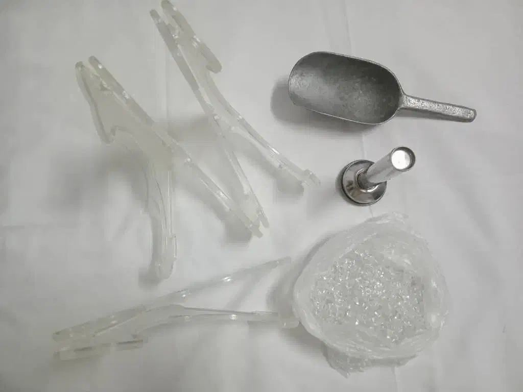 فلافل زن شلف سنگ سفید پایه بشقاب|صنایع دستی و سایر لوازم تزئینی|رشت, پستک|دیوار