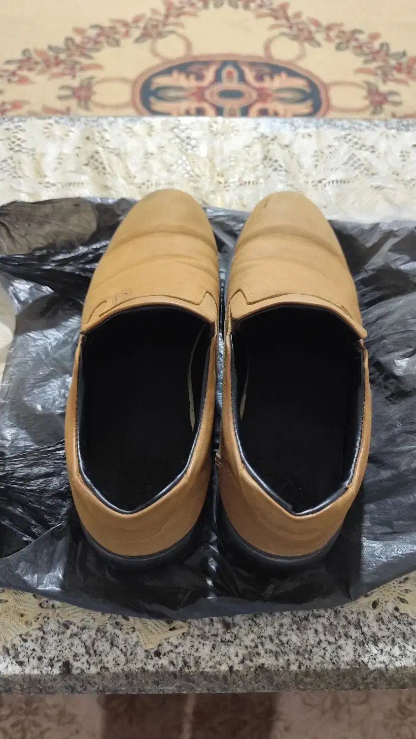 فروش کفش کارکرده در حد نو|کیف، کفش، کمربند|نورآباد ممسنی, |دیوار