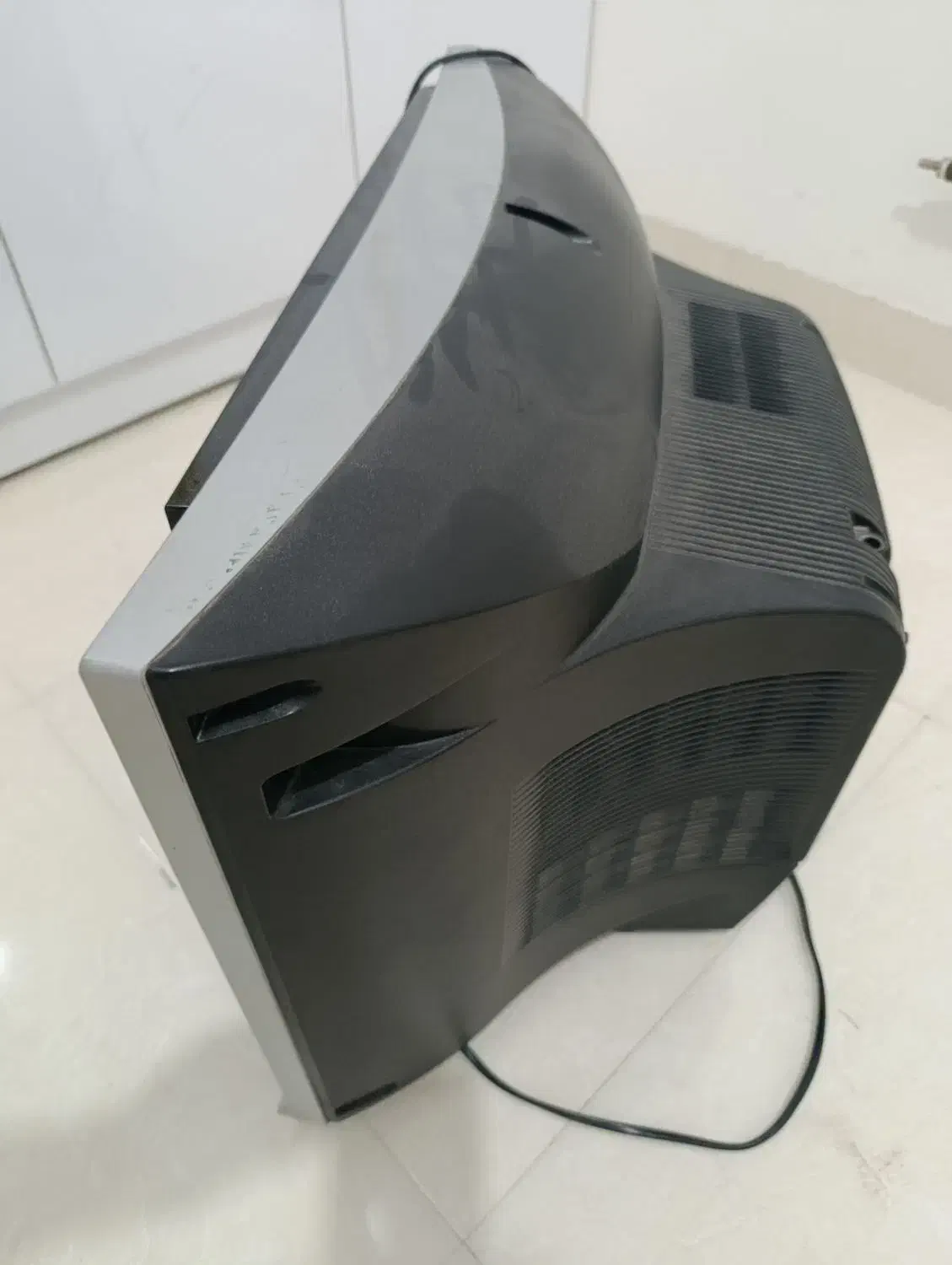 تلویزیون سامسونگ 21 اینچ اصل|تلویزیون و پروژکتور|اصلاندوز, |دیوار