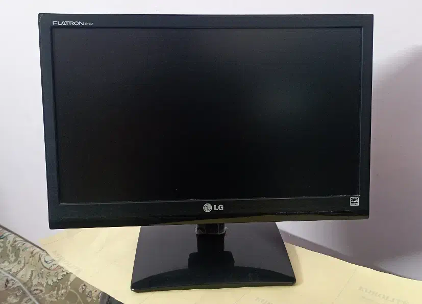 مانیتور ۱۹|قطعات و لوازم جانبی رایانه|اصفهان, ستار|دیوار