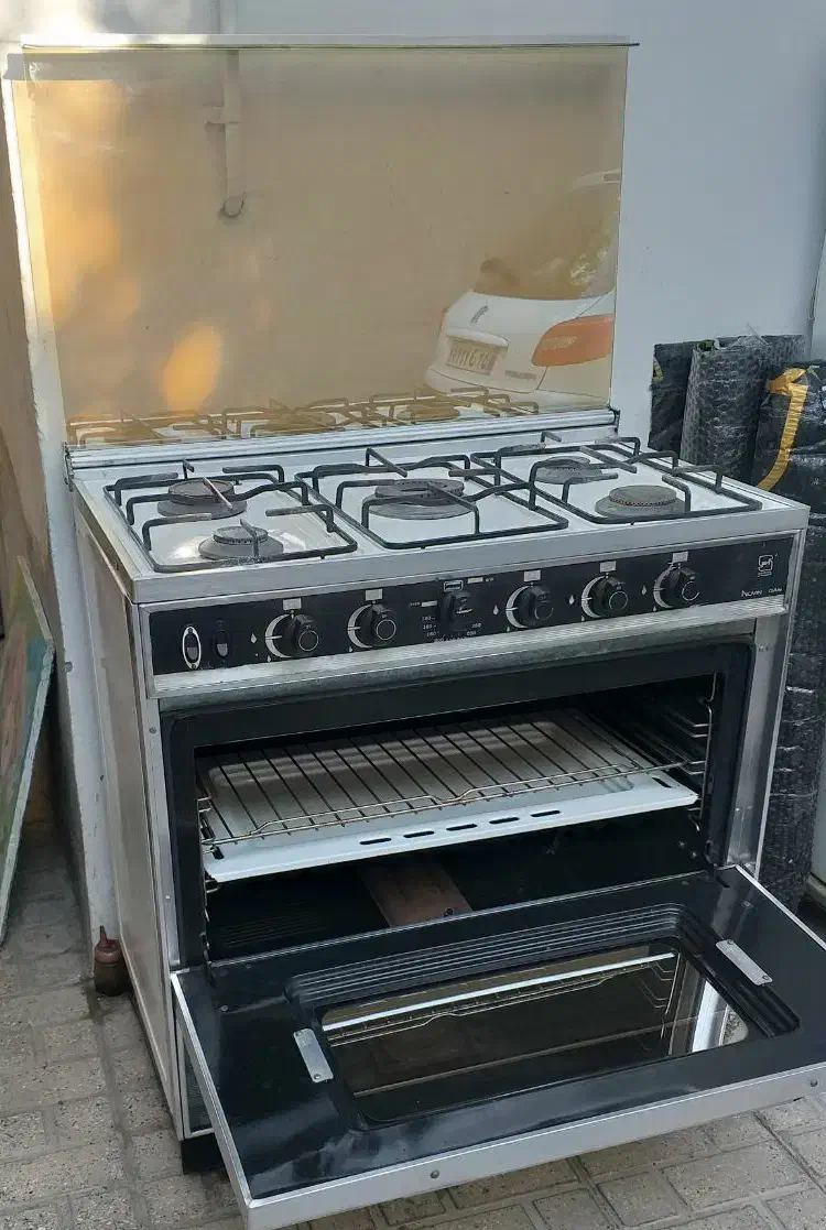 اجاق گاز فر دار نوین تمییز آماده برای مصرف|اجاق گاز و لوازم برقی پختوپز|ساری, |دیوار