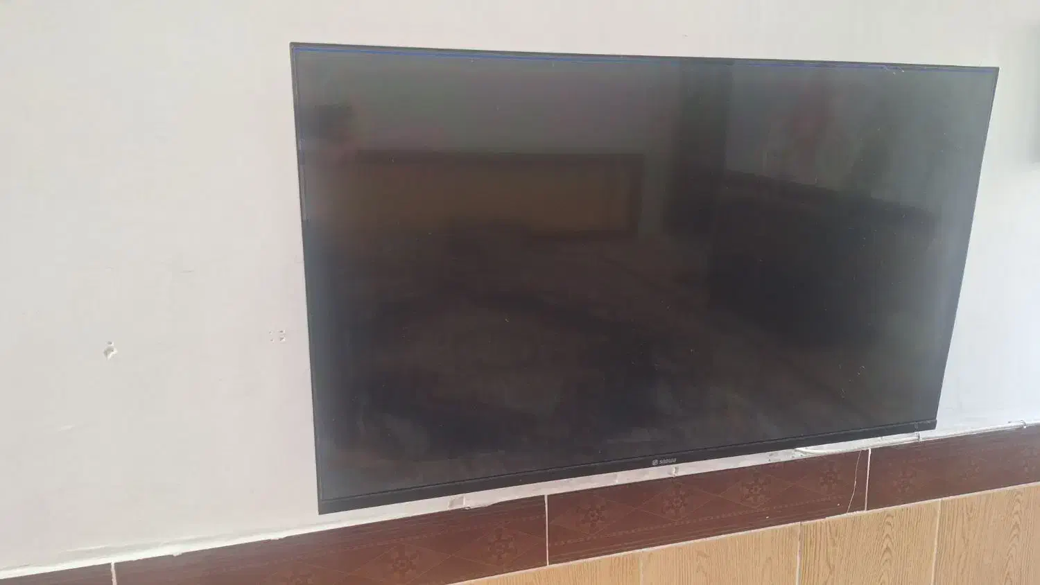 تلویزیون ۴۳ اسنوا صفحه شکسته|تلویزیون و پروژکتور|گالیکش, |دیوار