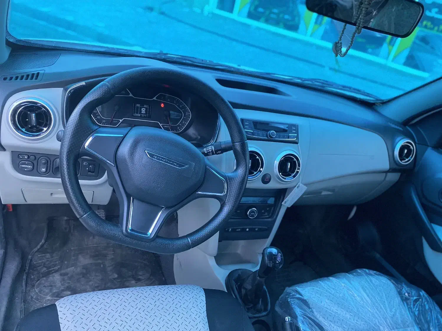 مرکز شیشه دودی و یووی|قطعات یدکی و لوازم جانبی|قم, انصارالحسین|دیوار