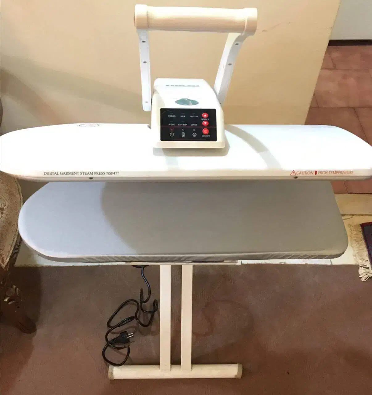 اتوی ایستاده تمام دیجیتال با میز کامل|اتو و لوازم اتو|اردبیل, |دیوار