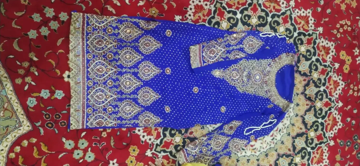 لباس هندی یا بنارسی|لباس|نیک شهر, |دیوار