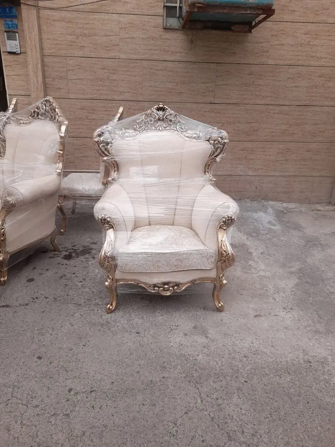 تعمیرات تخصصی رنگ و رویه کوبی انواع مبلمان|خدمات پیشه و مهارت|پاکدشت, حصار امیر|دیوار