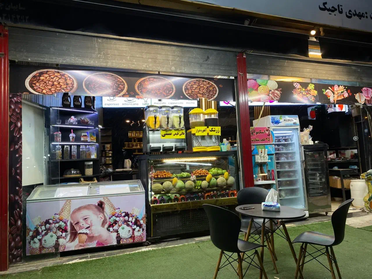 واگذاری آبمیوه بستنی با تمامی تجهیزات|اجارهٔ مغازه و غرفه|رشت, جهاد|دیوار