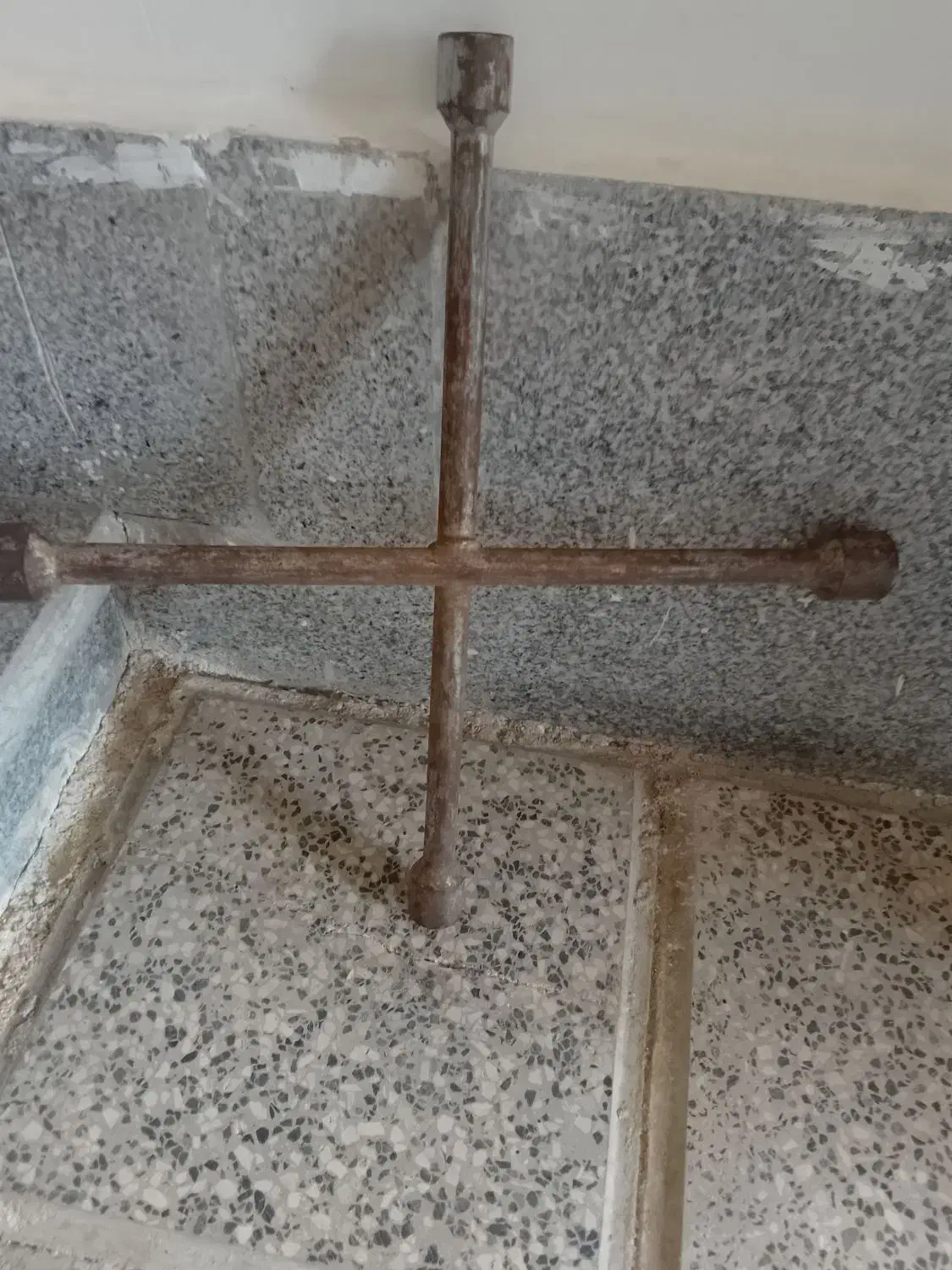 آچار چرخ ژاپنی تویتای سالم|ابزارآلات|تایباد, |دیوار