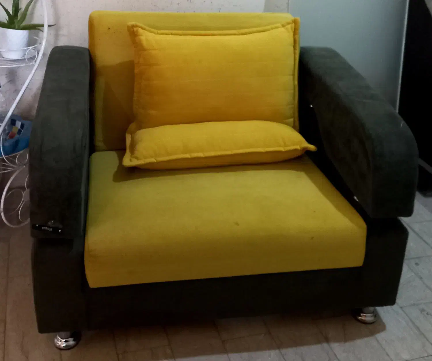 مبل تختخواب شو|مبلمان خانگی و میز عسلی|مراغه, |دیوار