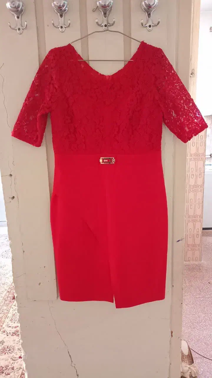 لباس مجلسی|لباس|قم, زاویه|دیوار