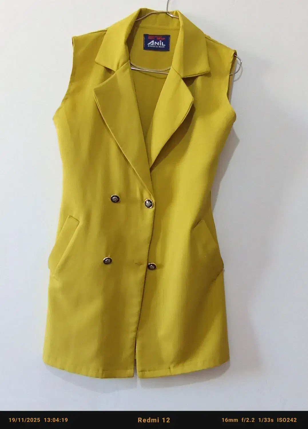 مانتو سارافون|لباس|رشت, سیا اسطلخ|دیوار