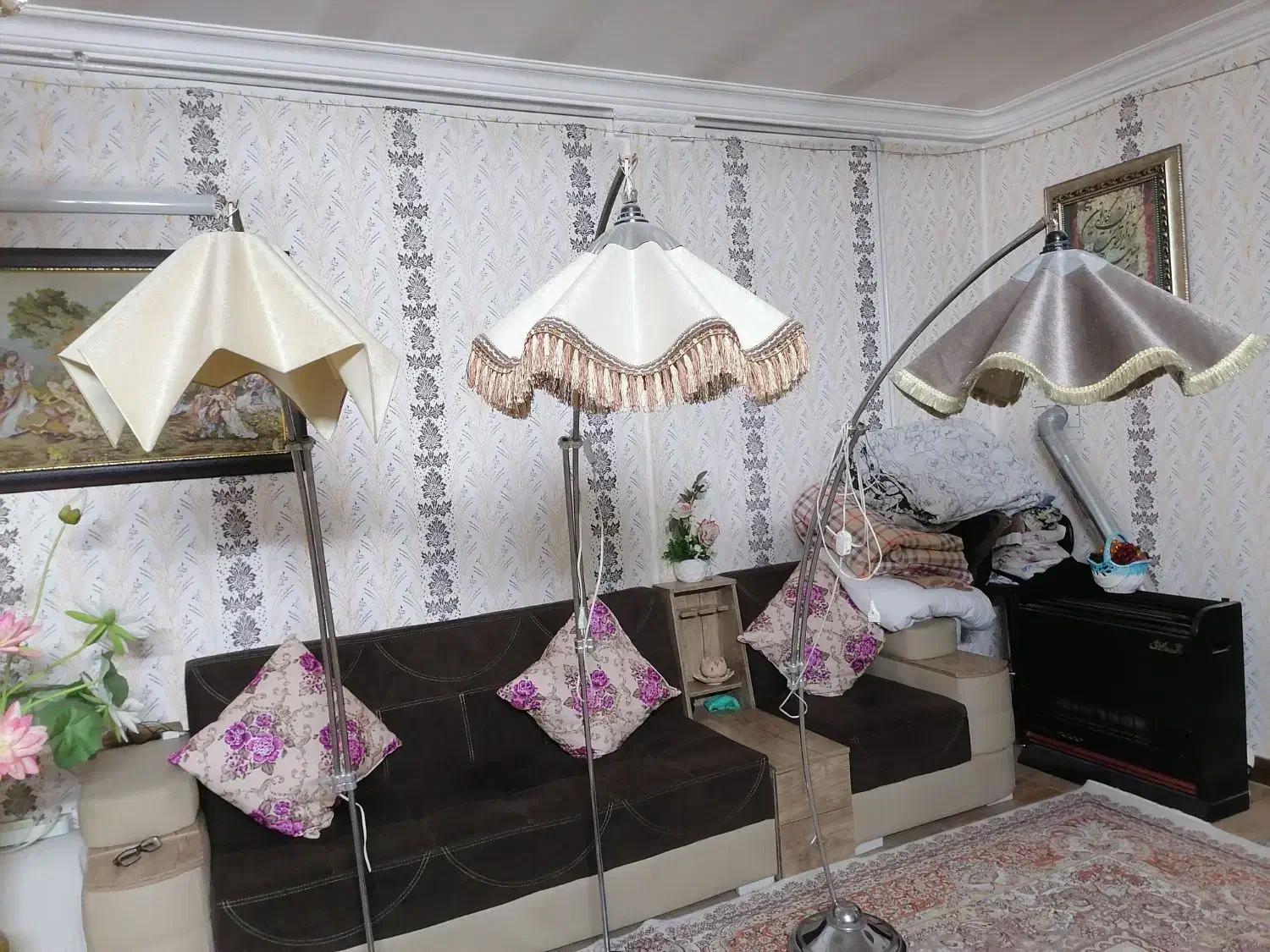 سلام تعداد سه عدد آباژور سالم به قیمت 900000|چراغ خواب و آباژور|مشهد, توس (بلوار توس)|دیوار