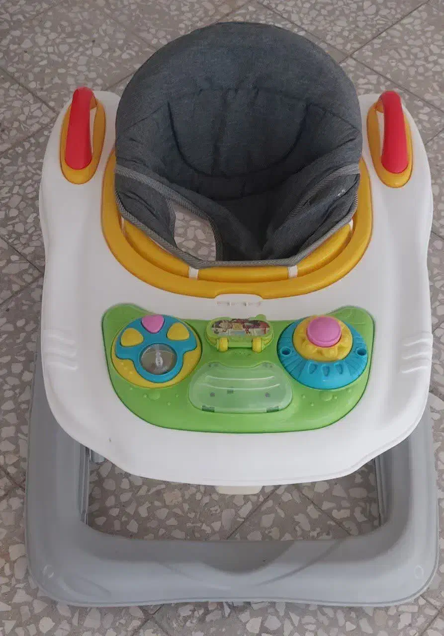 روروک|کالسکه و لوازم جانبی|قم, بنیاد|دیوار