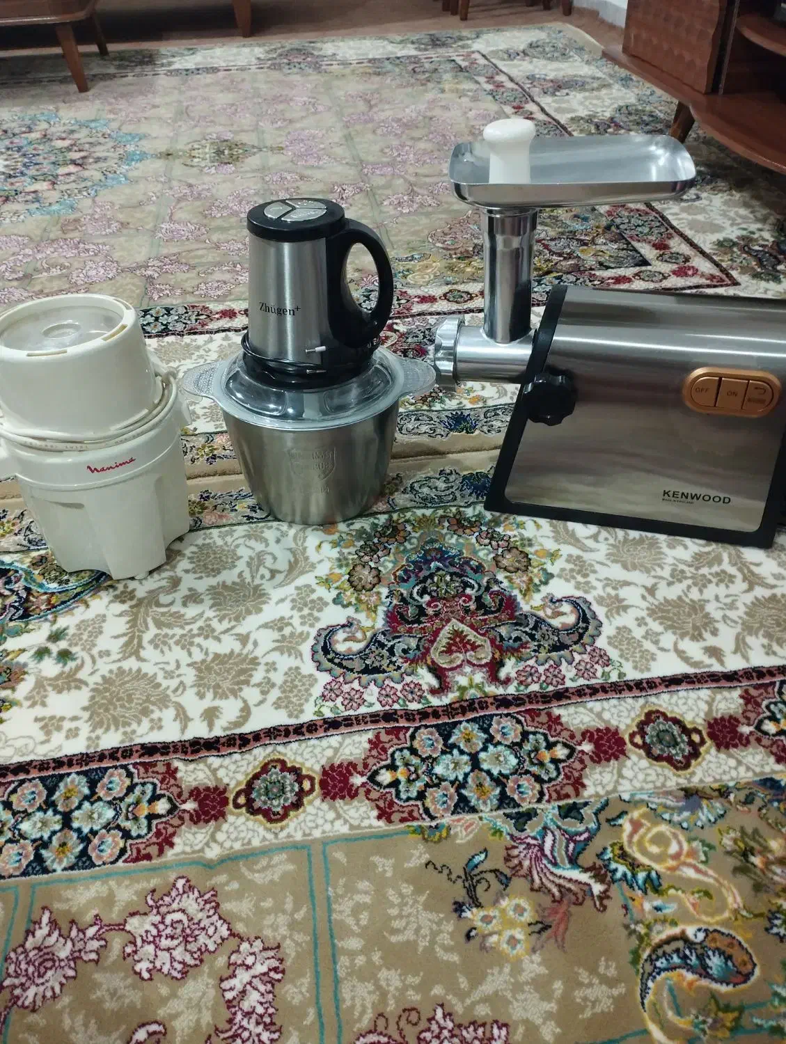 چرخ گوشت|خردکن، آسیاب، غذاساز|مهاباد (آذربایجان غربی), |دیوار