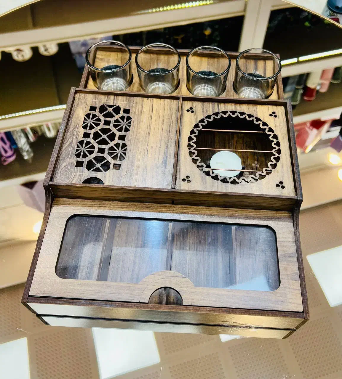 تیبگ جعبه چوبی کادو روز مادر شب یلدا|ظروف سرو و پذیرایی|کاشان, سرفره و صدره|دیوار